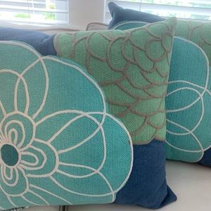 Blue and Green Decorative Pillow Set